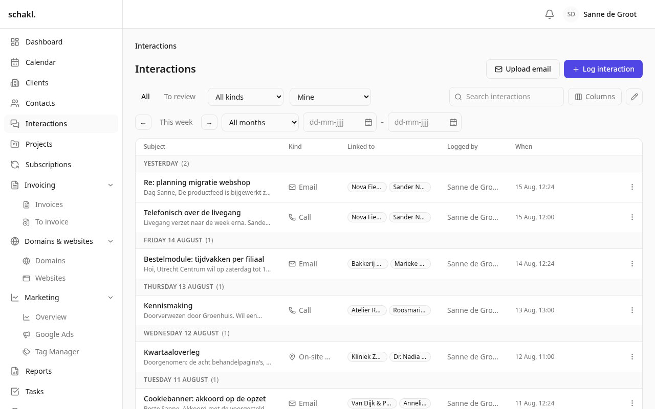 Every contact moment on one timeline: mail, call, meeting, wherever it came from.