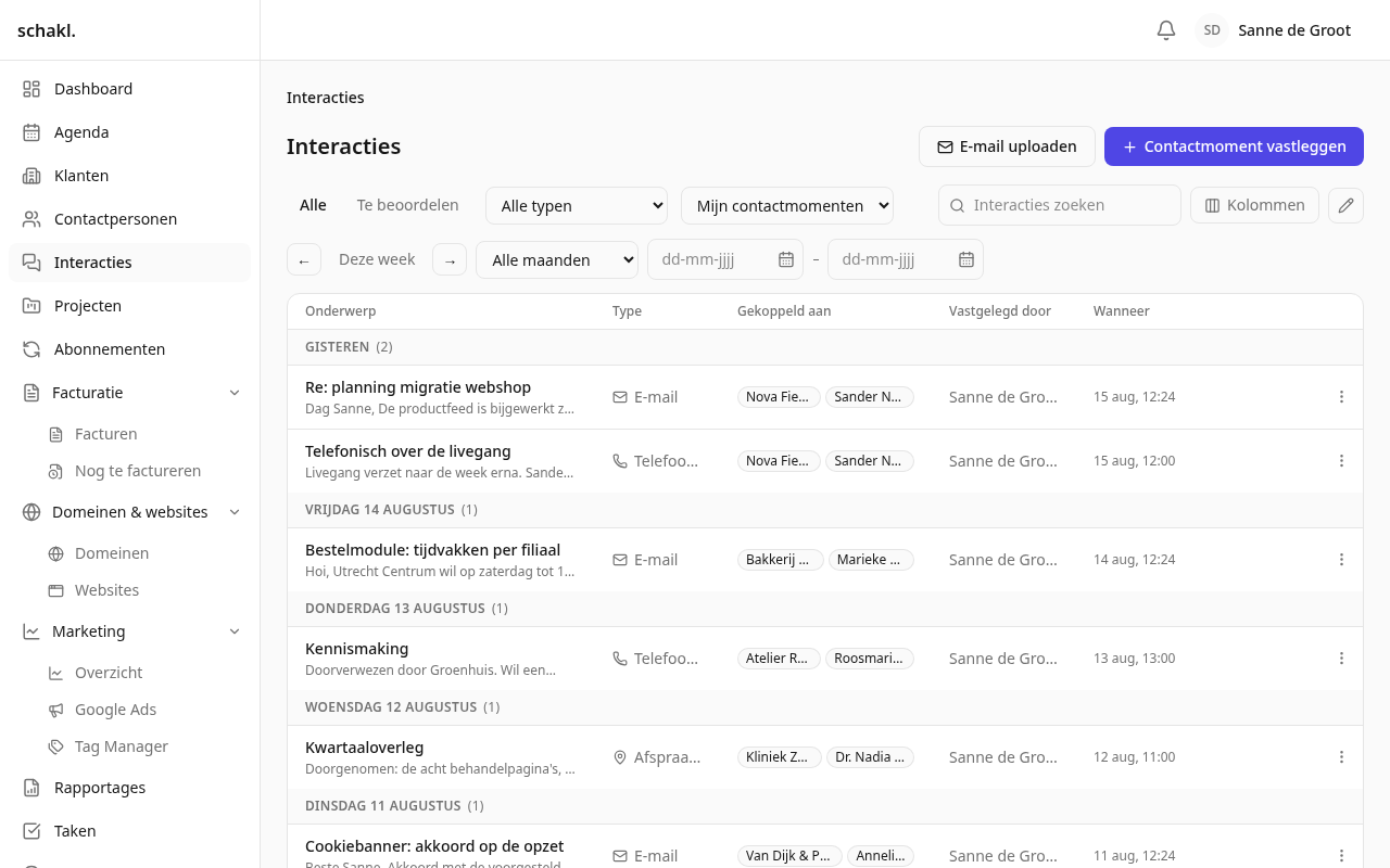 Elk contactmoment op één tijdlijn: mail, gesprek, afspraak, ongeacht waar het vandaan kwam.